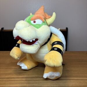 Super Mario Bowser Plush 16” – NWT – Battle-Worn Eyebrow from Mario’s Fireball